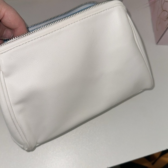 Makeup Bag - Picture 4 of 4